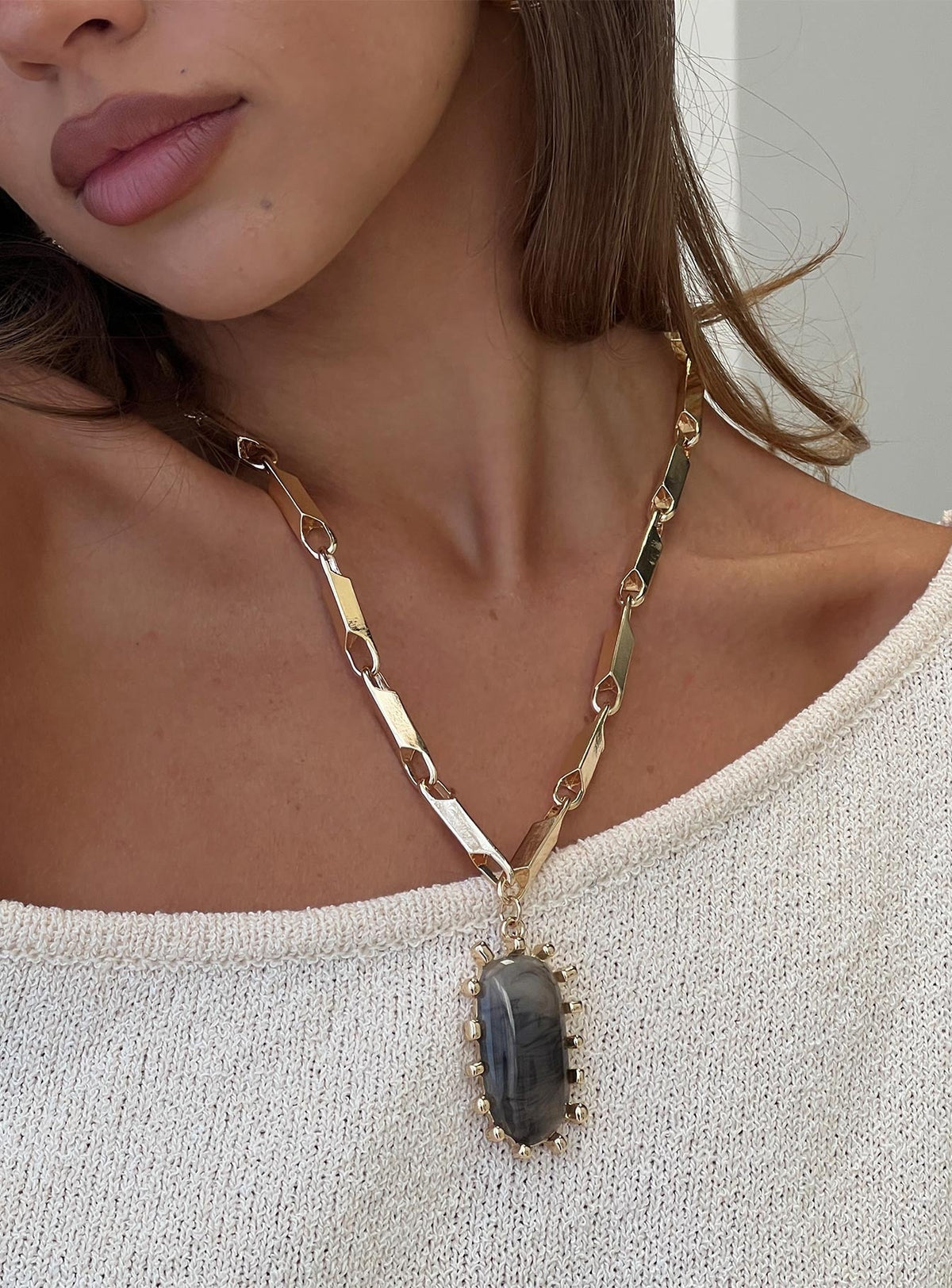 Read Your Mind Pendant Necklace Gold