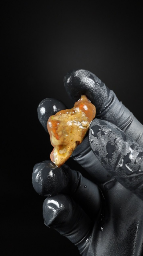 6.95g Rough Ethiopian Welo Specimen Opal