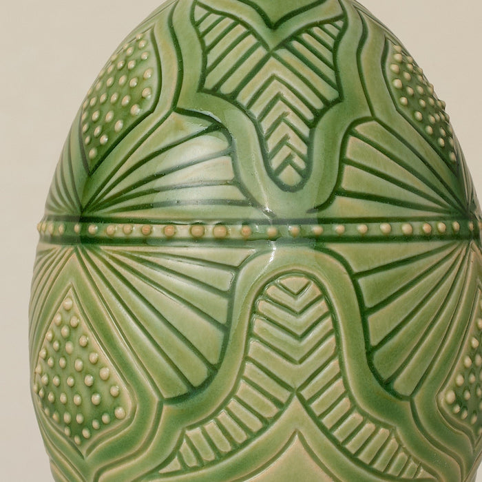 Close-up details of the ceramic handcrafted egg.