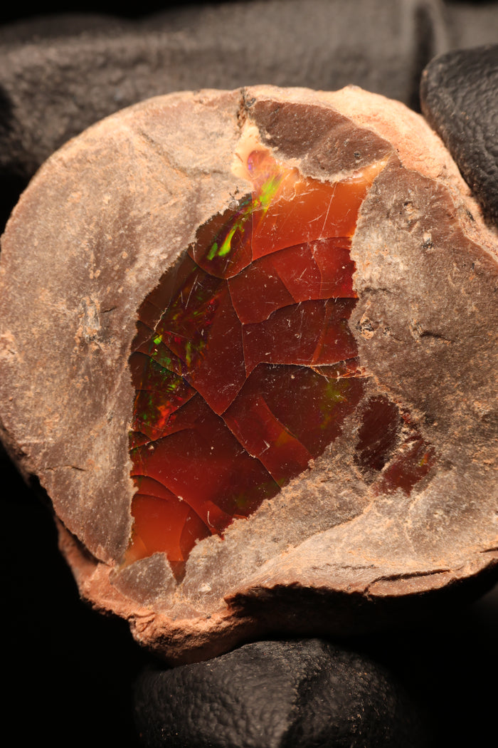 26.11g Rough Ethiopian Chocolate Opal