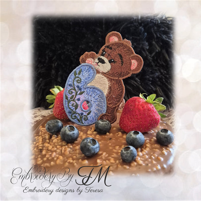 Cute bear No.6 / two variations/4x4 hoop