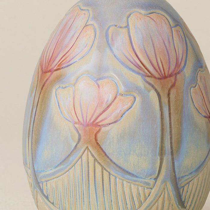 Close-up details of the ceramic handcrafted egg.
