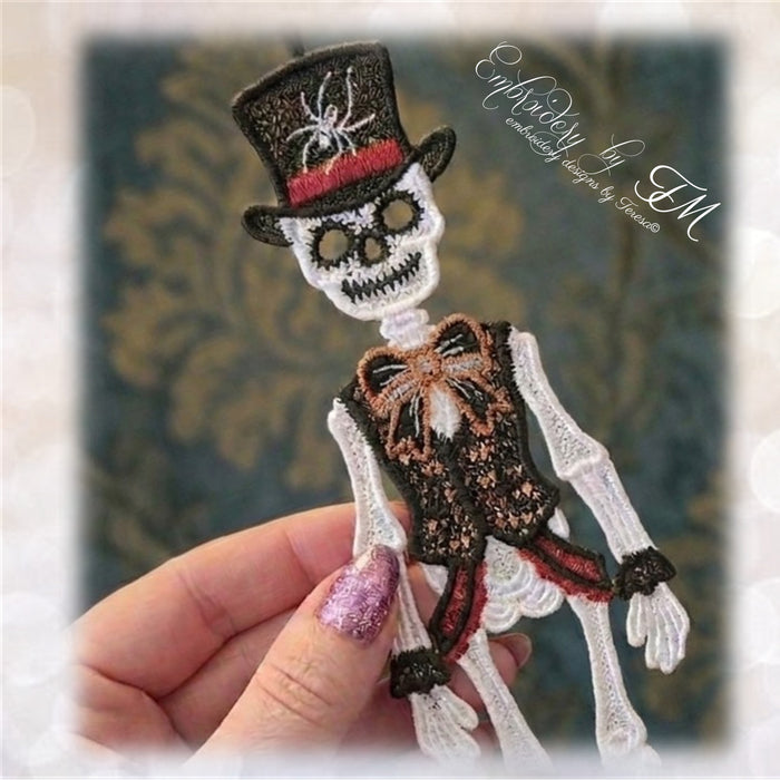Halloween FSL skeleton - Boy/ 5x7 hoop