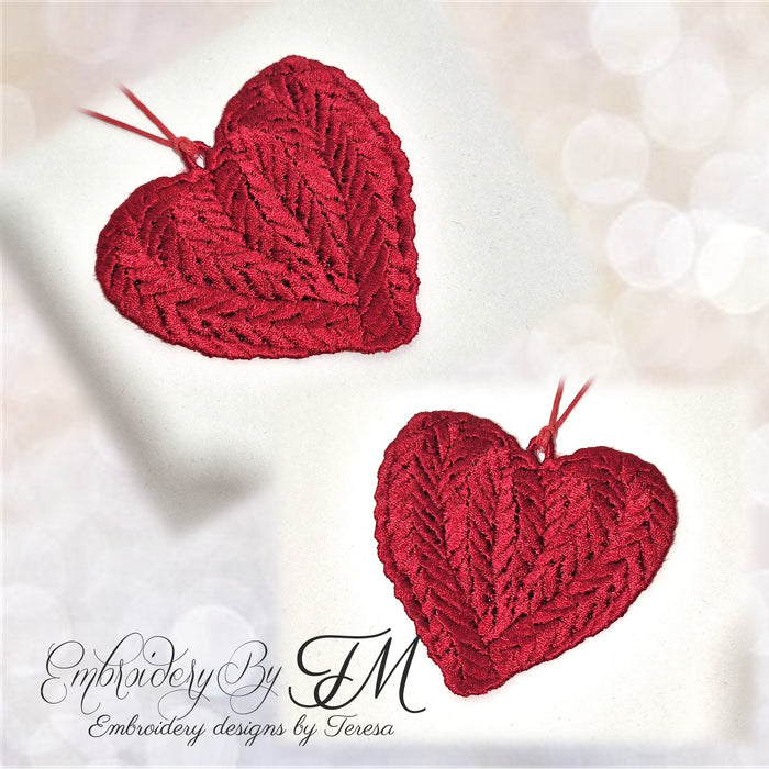 Heart with a knitting motif/three sizes/4x4 hoop