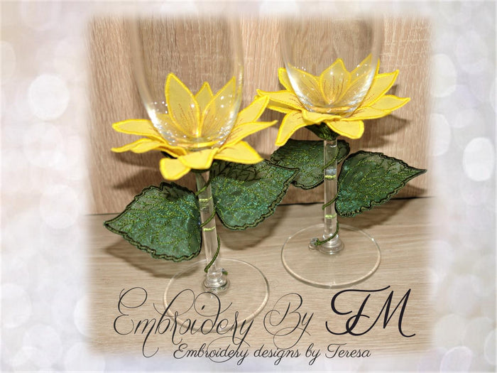 Wine glass decorations Sunflower / 4x4 hoop