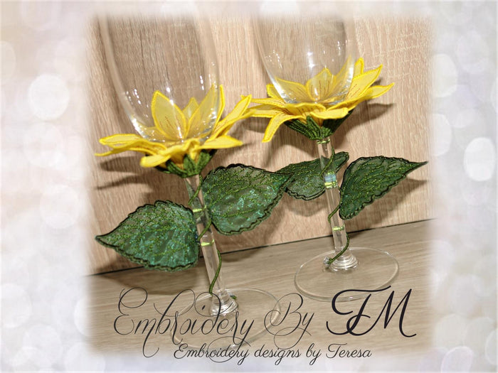 Wine glass decorations Sunflower / 4x4 hoop