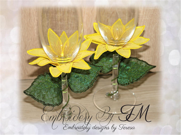 Wine glass decorations Sunflower / 4x4 hoop